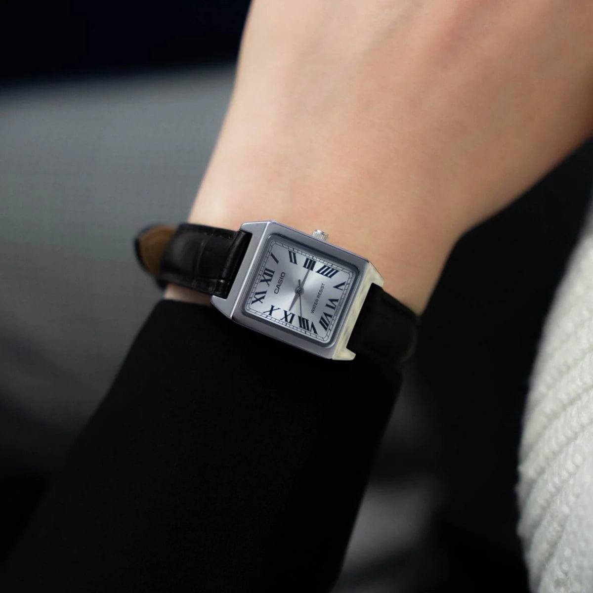 Women's Casio Black Leather Watch - LTP-V007L-7B1UDF