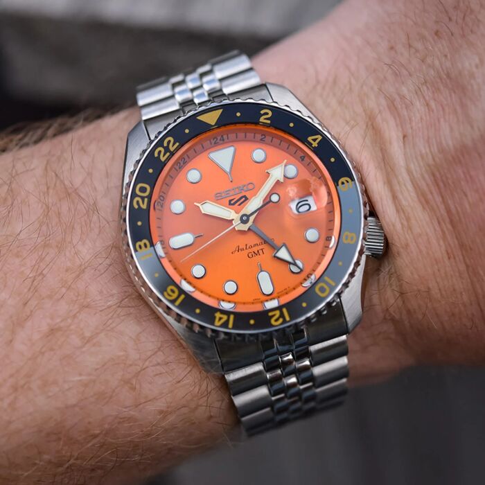Men's Seiko 5 GMT Divers Sports Silver-Tone Orange Dial Watch - SSK005K1